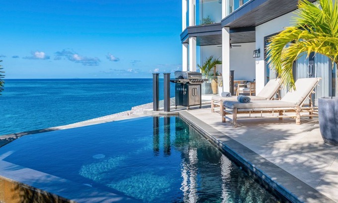 Fryes Beach Complejo | Tamarind Hills Resort - Ocean Azul