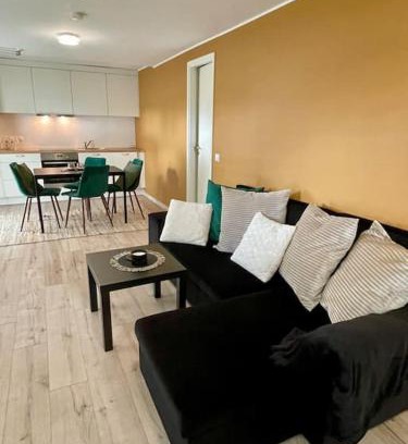 Tapa Apartamento | Tamme maja - Oak Tree House with big terrace and balcony