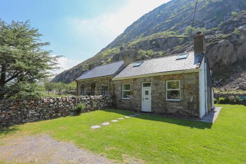Caernarfon Casa | Tan Meredydd