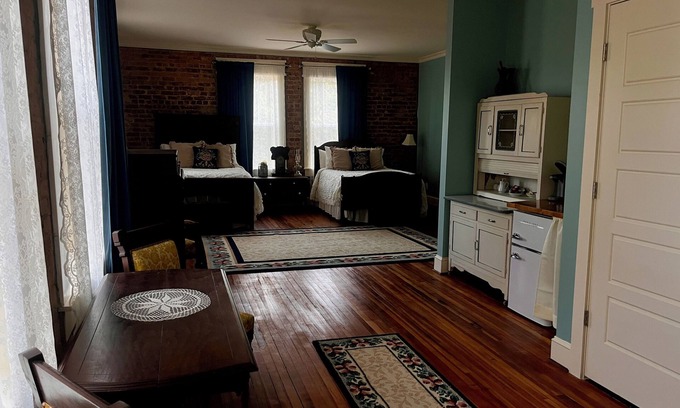Welcome Cabina | Tanglewood Inn