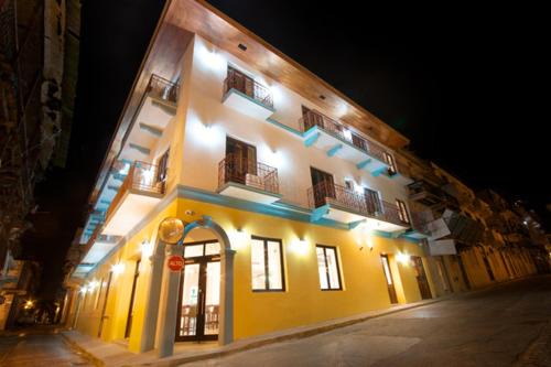 Casco Viejo Hotel | Tantalo Hotel - Kitchen - Roofbar