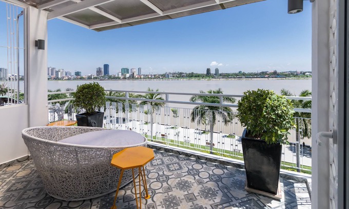 Daun Penh Apartamento | Tao Riverside Residence