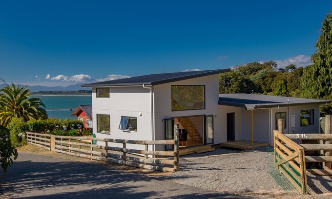 Kaiteriteri Casa | Tapu Bay Treasure - Kaiteriteri Holiday Home