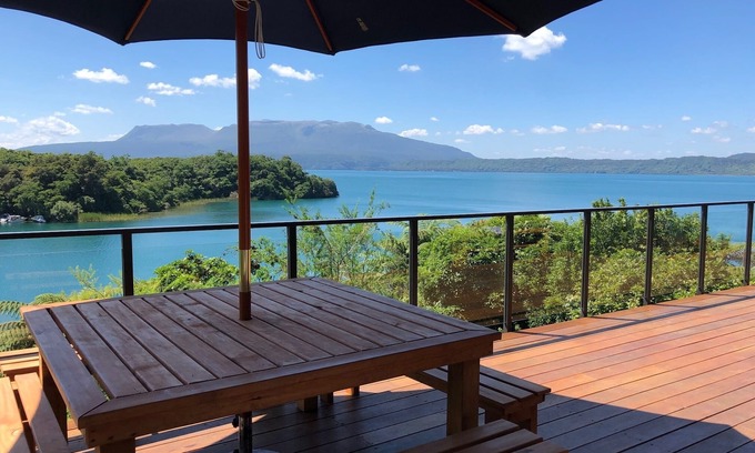 Lake Tarawera Casa | TARA-DISE, privada con impresionantes vistas al lago