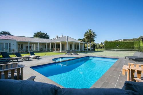 Portsea Casa | Tara fully fenced pool and pest control done regularly and can be done before booking