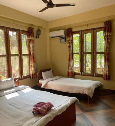 Sauraha Casa | Tara guesthouse - Sauraha,Chitwan