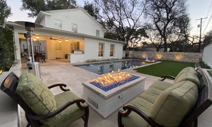 Tarrytown Casa | Lujoso Colonial Moderno En Tarrytown Cerca Del Centro, Zilker, Lago Austin