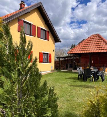 Kremna Casa | Tarska Vila - Vera
