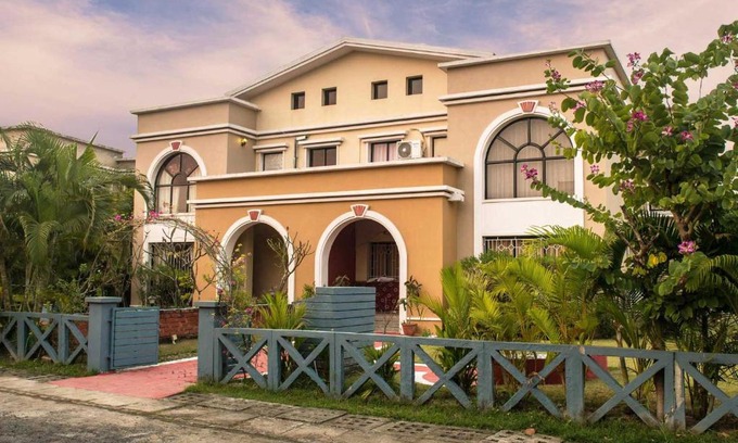 Raichak Apartamento | Taruchaya by VEO - Part of StayVista