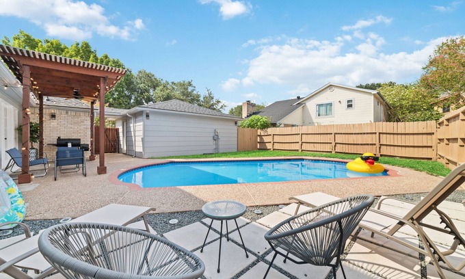 Clodine Casa | Taste of Nature/ 4BD,2.5BTH/ Houston/Amazing Pool