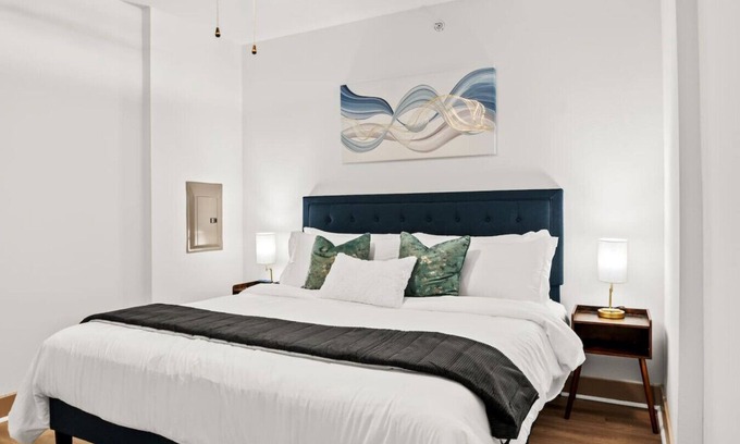 Deep Ellum Apartamento | Tasteful Apt in Central Dallas with Parking and Pool