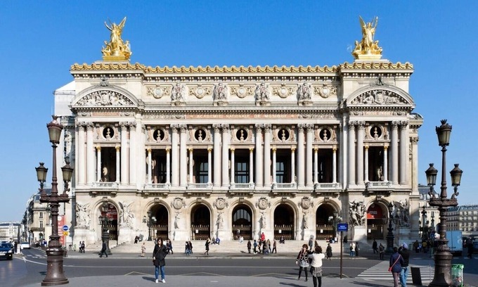 Madeleine Apartamento | TASTEFULLY DECORATED & STEPS AWAY FROM THE ICONIC MADELEINE & PALAIS GARNIER