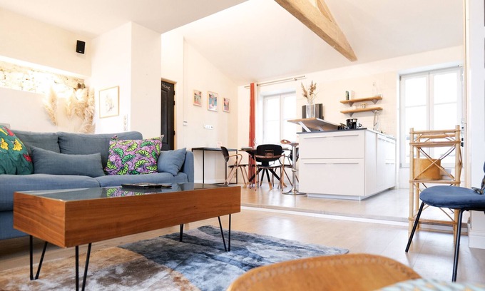 Bourgenay Apartamento | Apartamento reformado con buen gusto entre puerto y playa.