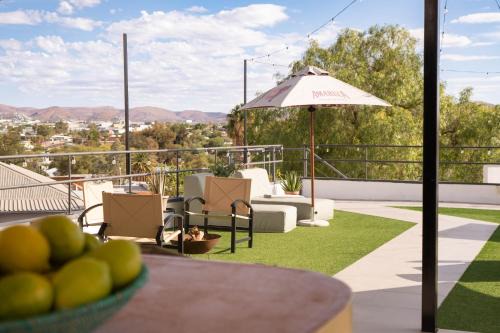 Windhoek West Cama Y Desayuno | TaTe Village