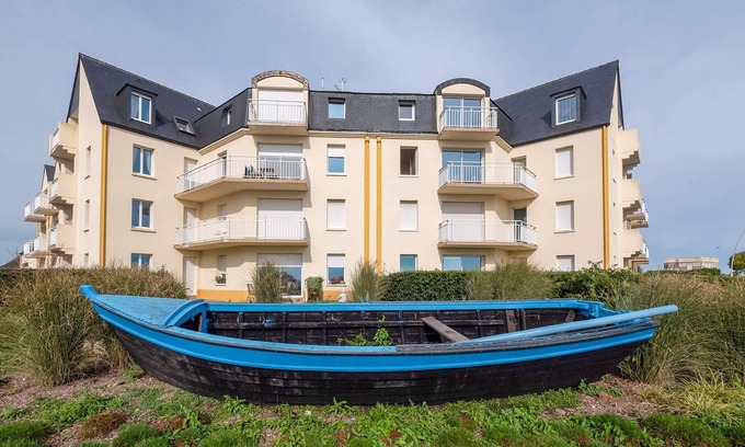 Saint-Vaast-la-Hougue Apartamento | Apartamento con vistas al mar y estilo