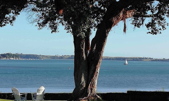 Whakamarama Casa | Tauranga Beachfront House On Waterfront Available For Xmas