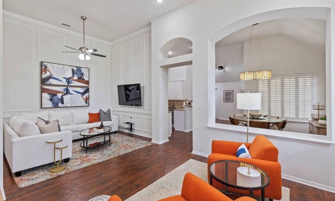 Valley Ranch Casa | TCH - Spacious 3bd/2ba in Irving with Workspace
