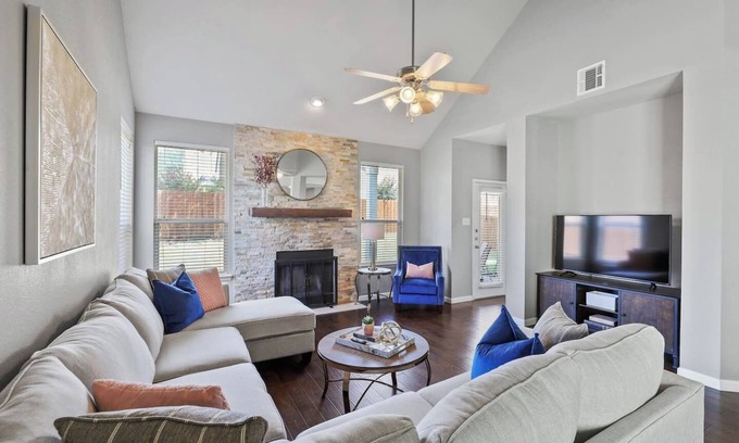 McKinney Casa | TCH - Spacious 5bd/2.5ba in McKinney with Office