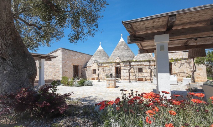 Polignano a Mare Casa | TD Trulli di Montaltino with Stunning Huge Pool