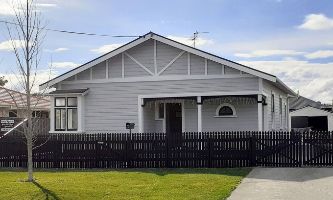 Blenheim Casa | Te Waiharakeke Villa
