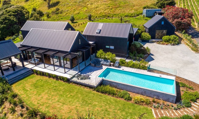 Omiha Casa | Te Whau Retreat - Stay Waiheke