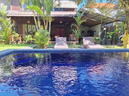 Peliatan Casa | Tegeswoodhouse,Private pool,two bedrooms and free wifi