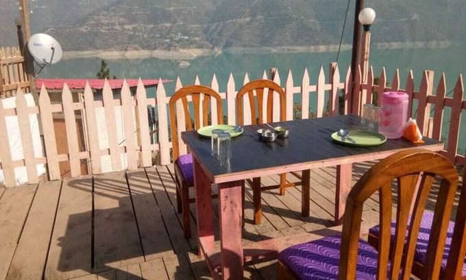 Tehri Complejo | Tehri lake View Camping and Cottage
