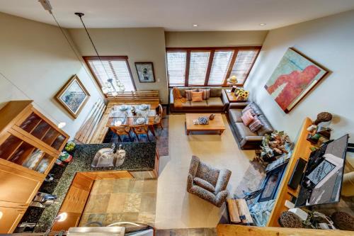 Whistler Village Casa | Telemark 23