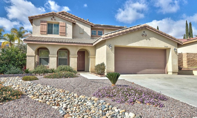 Winchester Casa | Temecula Valley Retreat Just Minutes From Wine Country- EV CHARGING AVAILABLE