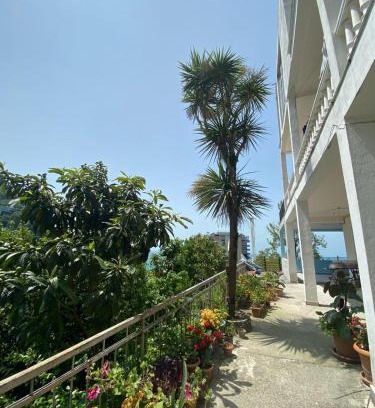 Kvariati Casa | Temo's guest house in Kvariati