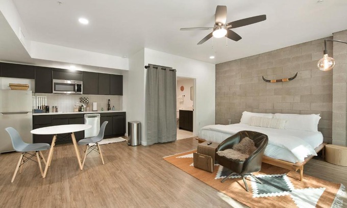 Riverside Apartamento | Tempe Lofty Studios