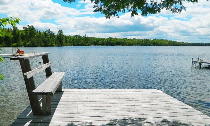 Rangeley Cabaña | Disfrutar de la región tranquila, prístina de Loon Lake