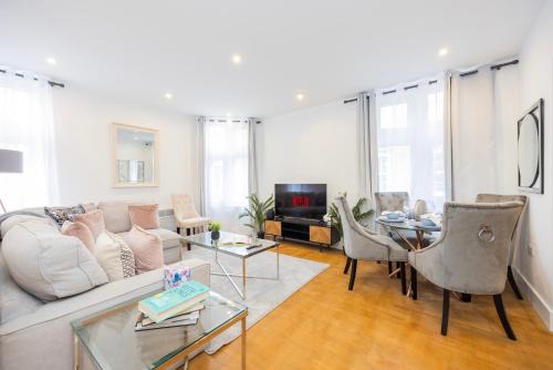Fairfield Apartamento | Temple Chambers Aparthotel Central Croydon , Long Stays , Weekly & Monthly Offers , Contractors , Relocations , Leisure & Family Stays