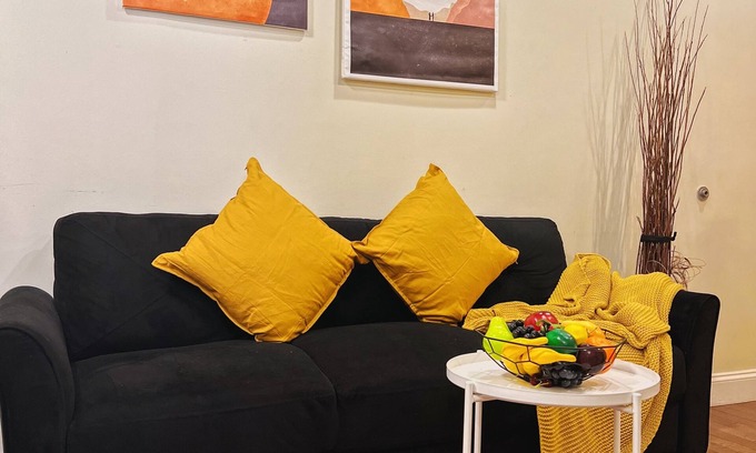 North Philadelphia West Apartamento | Temple Getaway: 2BR Apartment near Campus