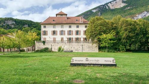 Fontaine Apartamento | Tempologis - Chateau de la Rochette