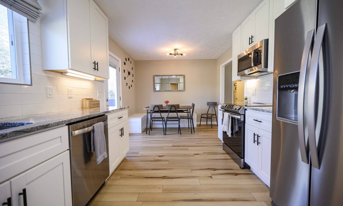 Murfreesboro Casa | Temporary Housing, Insurance Claims & Last Minute Travel