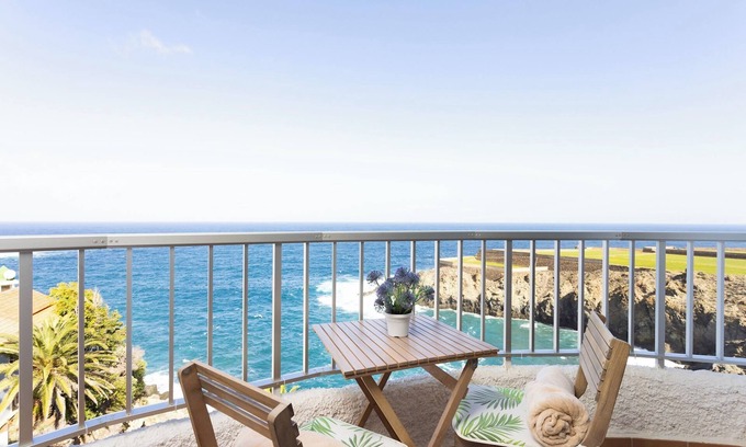 San Marcos Apartamento | TenoHomes Oceanview Studio with Balcony