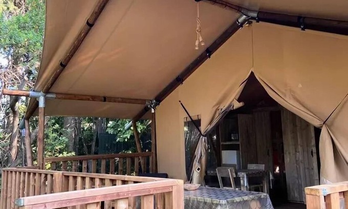 Palau-del-Vidre Casa | Tent Lodge 2 Schlafzimmer 4 Personen