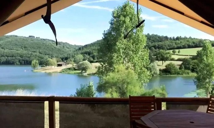 Saint-Paul-de-Vezelin Casa | Tent Safari Lodge Naturnahe See 5 Personen