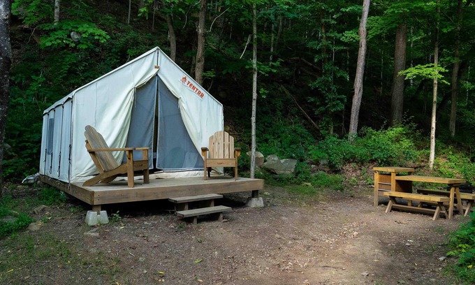Ansted Alquiler De RV | Tentrr State Park Site - WV Hawk's Nest State Park - Site D - Single Camp