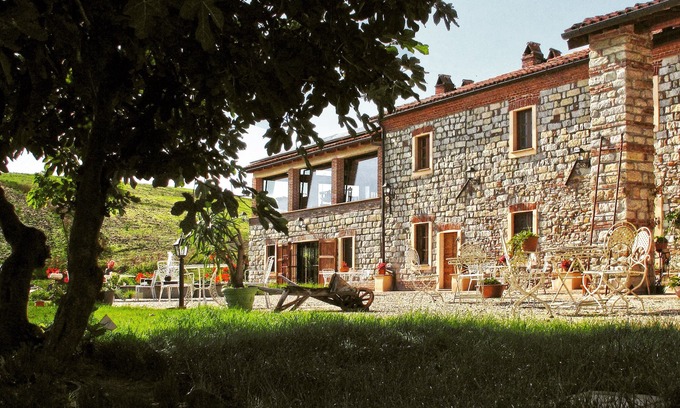Casale Monferrato Casa | "Tenuta il Galletto Encantadora casa de campo en Monferrato"