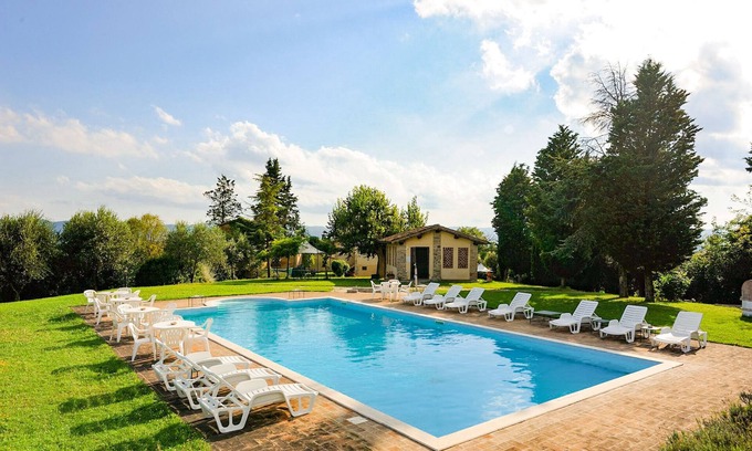 Old Town Villa | Tenuta Patrizi Guardabassi es una villa ideal para celebraciones 2-30