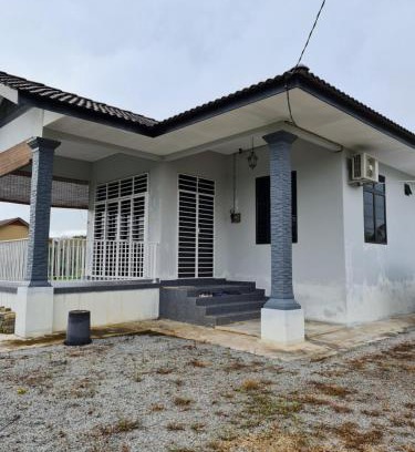 Pasir Mas Casa | Teratak Che Esah Guest House FREE WIFI NETFLIX