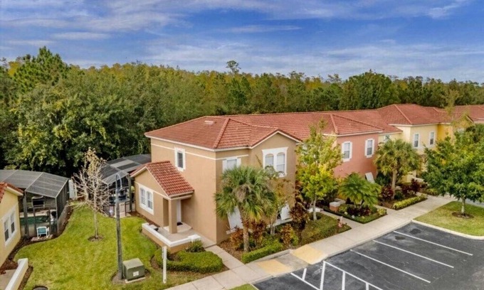Lake Berkley Casa | Terra verde resort 4brs / 3bth cozy Townhome