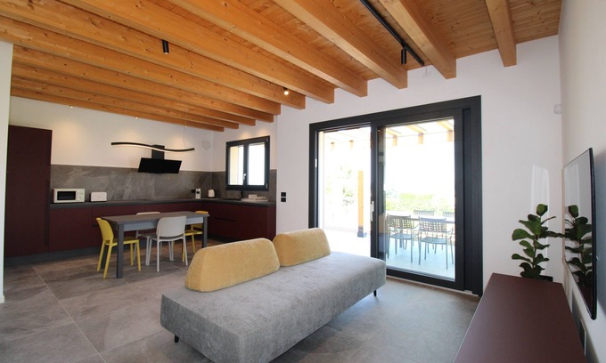 Lazise Villa | Terrace 4. Two-bedroom cottage with lake view