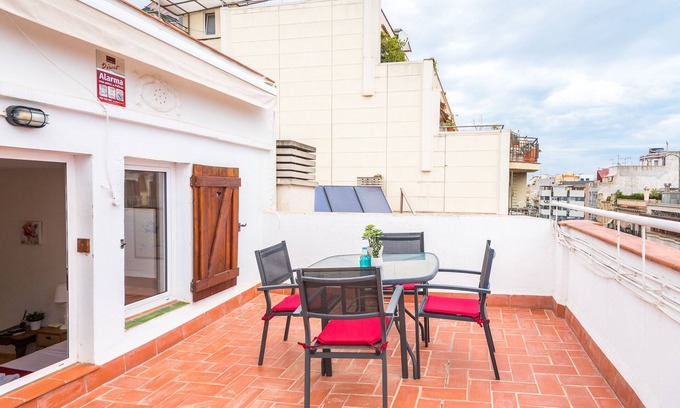 Sants-Montjuic Apartamento | Terrace Haven by Plaza España
