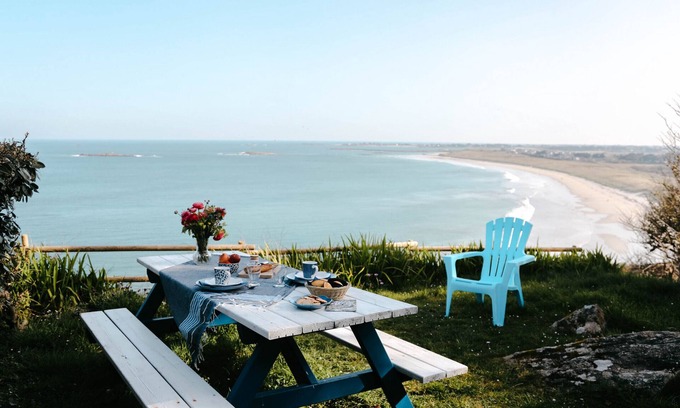 Plouguerneau Apartamento | Terraza con vistas al mar para 2 en Plouguerneau