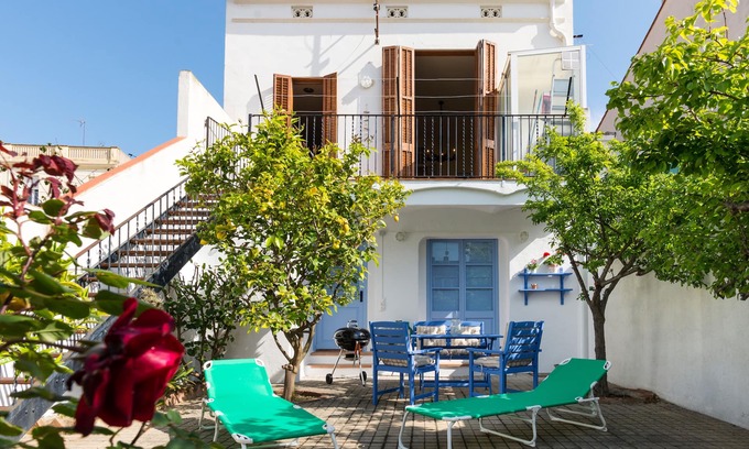 Canet de Mar Casa | Terraced house at the beach. Barcelona. Free Wifi