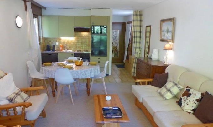 Randogne Apartamento | Terrasse Des Alpes 3008 by Interhome