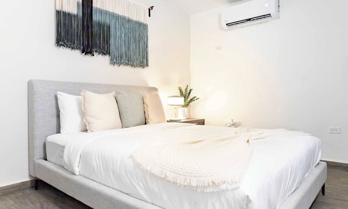 Dorado Pueblo Apartamento | Beachfront Studio #4 with Pool - Dorado